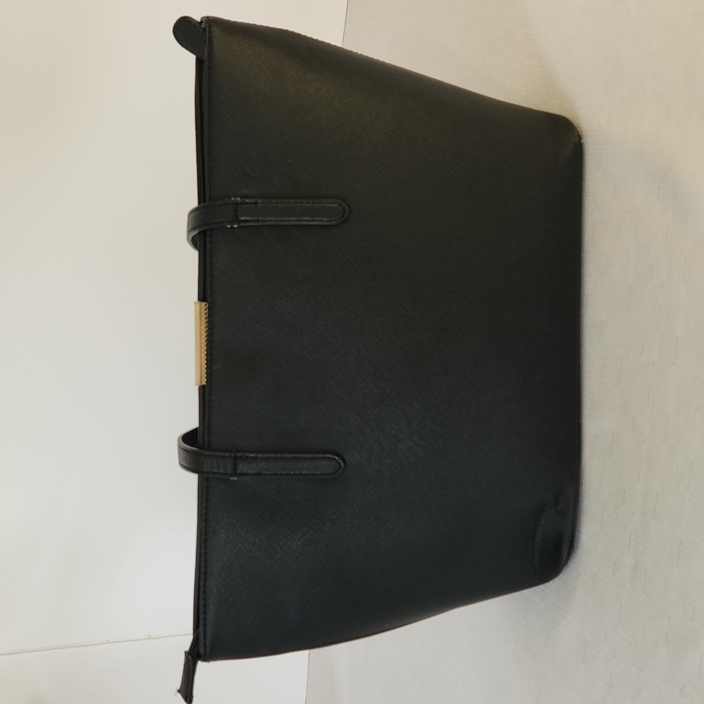 Aldo black vegan shoulder bag. Size 9x11" - Picture 6 of 12